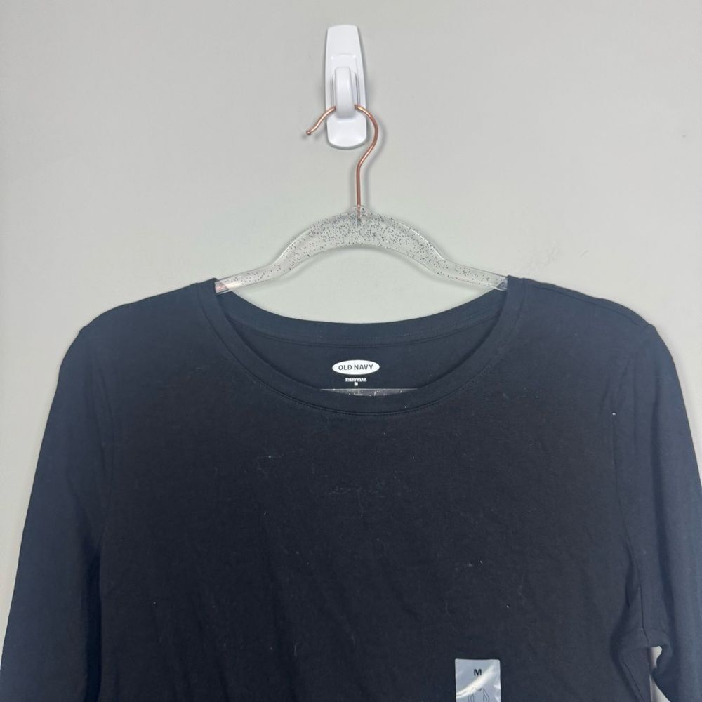 OLD NAVY | NEW Black Long Sleeve Everywear Crewneck Shirt Women’s Size Medium - Picture 4 of 8